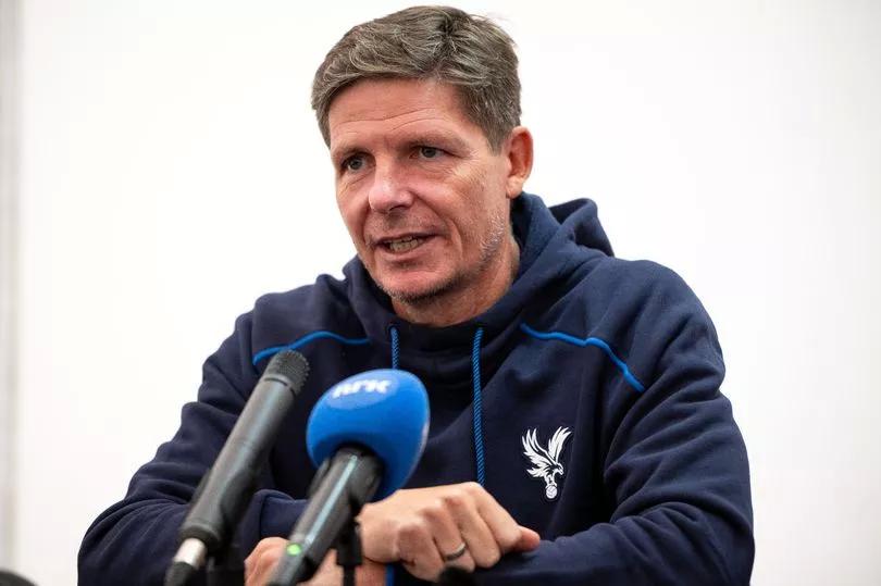 斯特公园球, 英超第, 赛中保持耐 斯特公园球, 英超第, 赛中保持耐