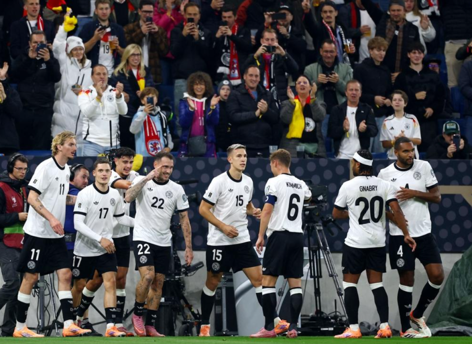 劳姆任意球, 斯洛伐克 劳姆任意球, 斯洛伐克